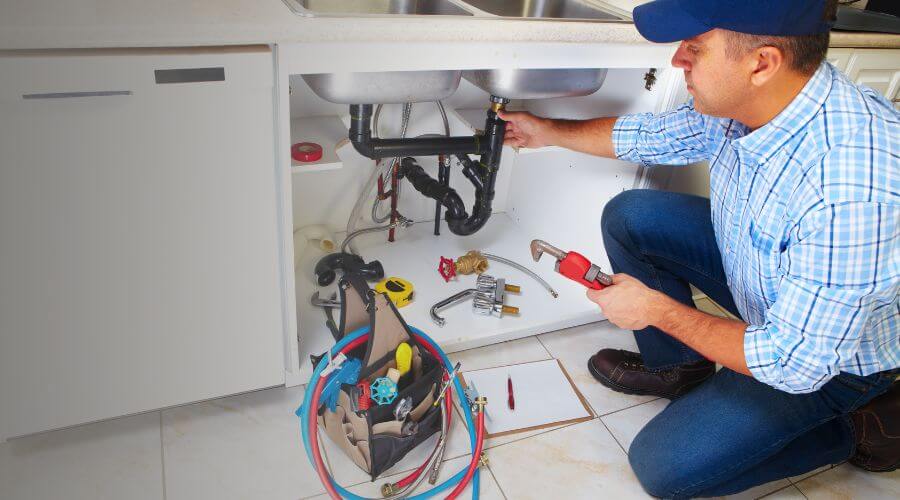Professional same day plumber in Encino, CA